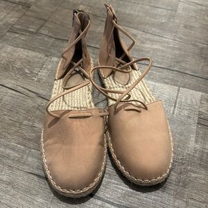 Eileen Fisher - Lace-Up Espadrille Sandal Flats - Tan - Size 6.5 - Gently Used!!